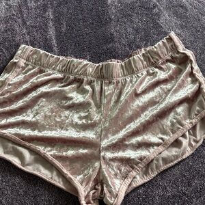 La Hearts Velvet Athletic Shorts in Cream